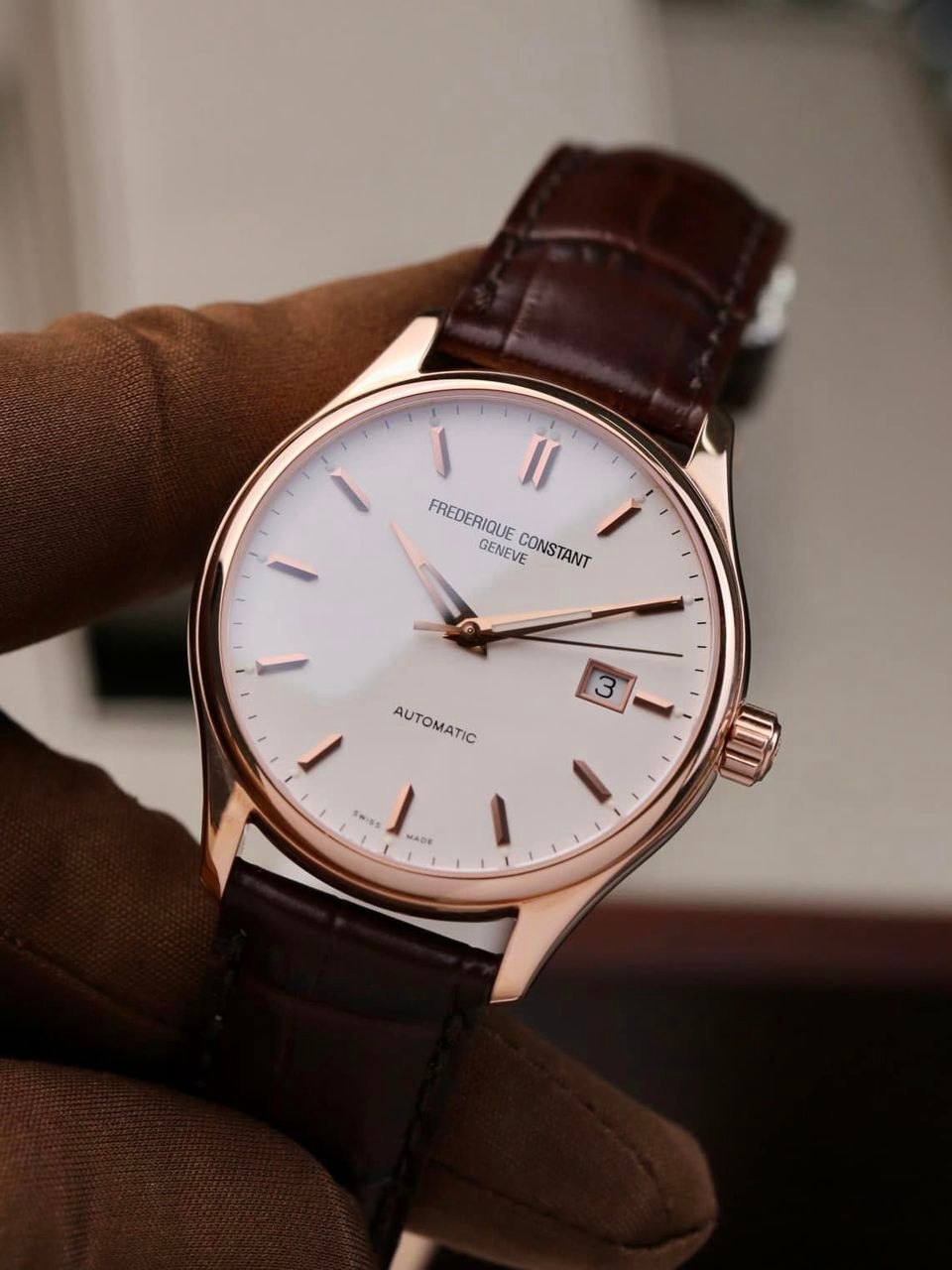 frederique-constant-303v5b4-size-40